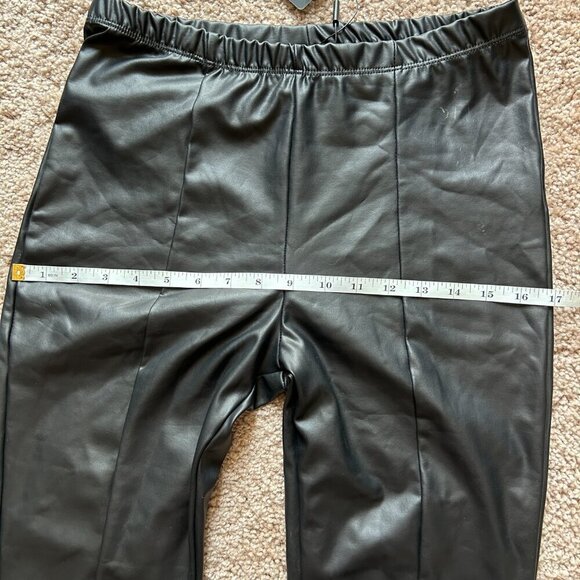 Fashion Nova Bottoms Up Split Hem Black Leggings NWT Size Large - Picture 11 of 15